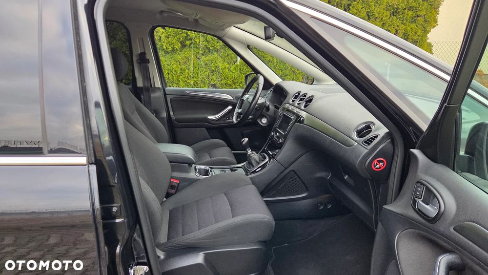 Ford S-Max 2.0 TDCi DPF Titanium X - 24