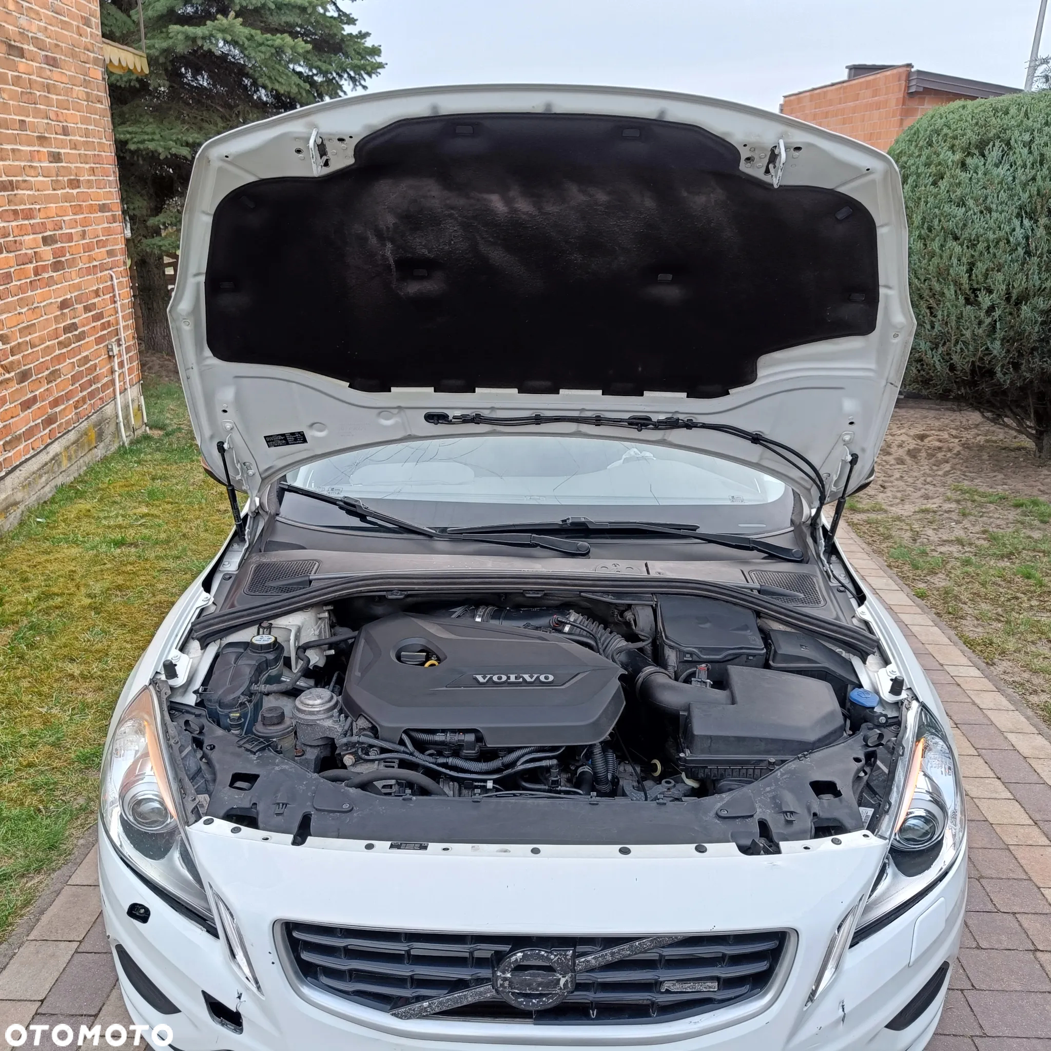 Volvo V60 T3 R-Design Kinetic - 14