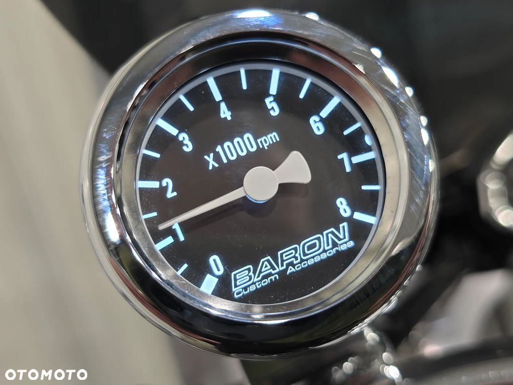 Suzuki Boulevard - 13