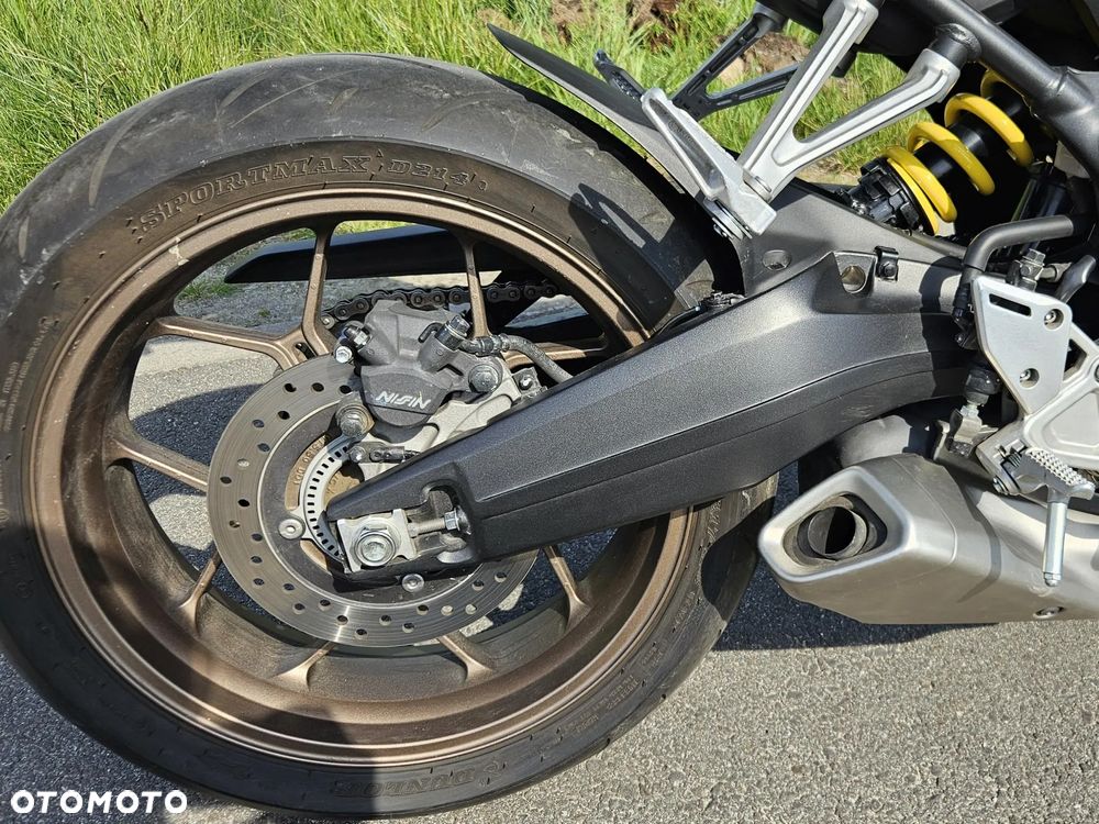 Honda CB - 8