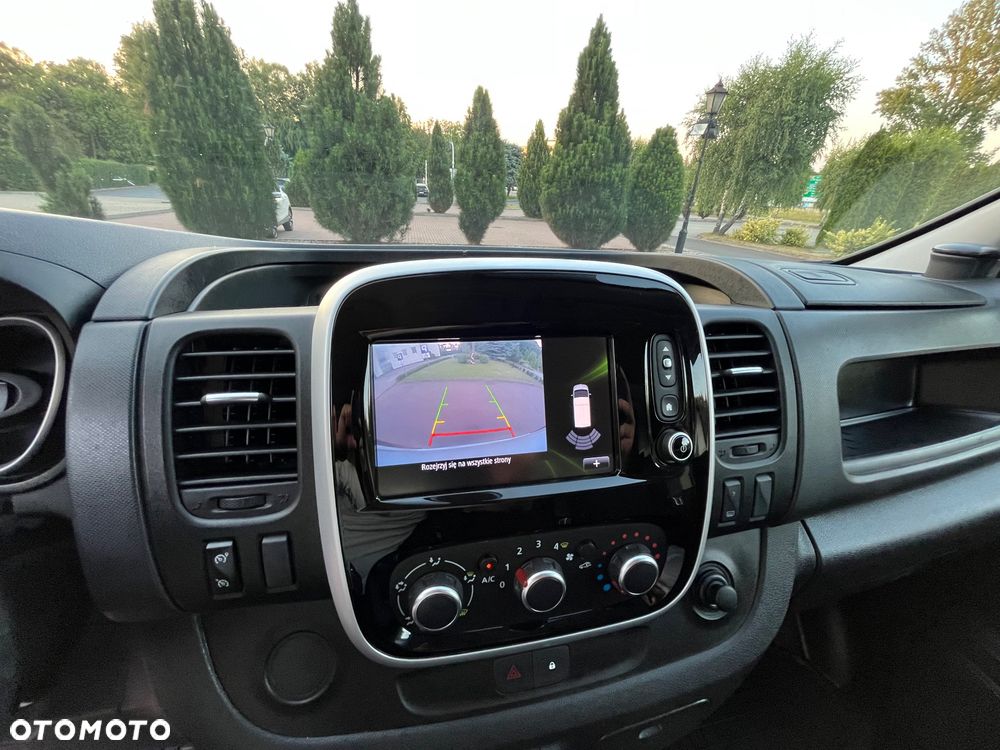 Renault Trafic - 21