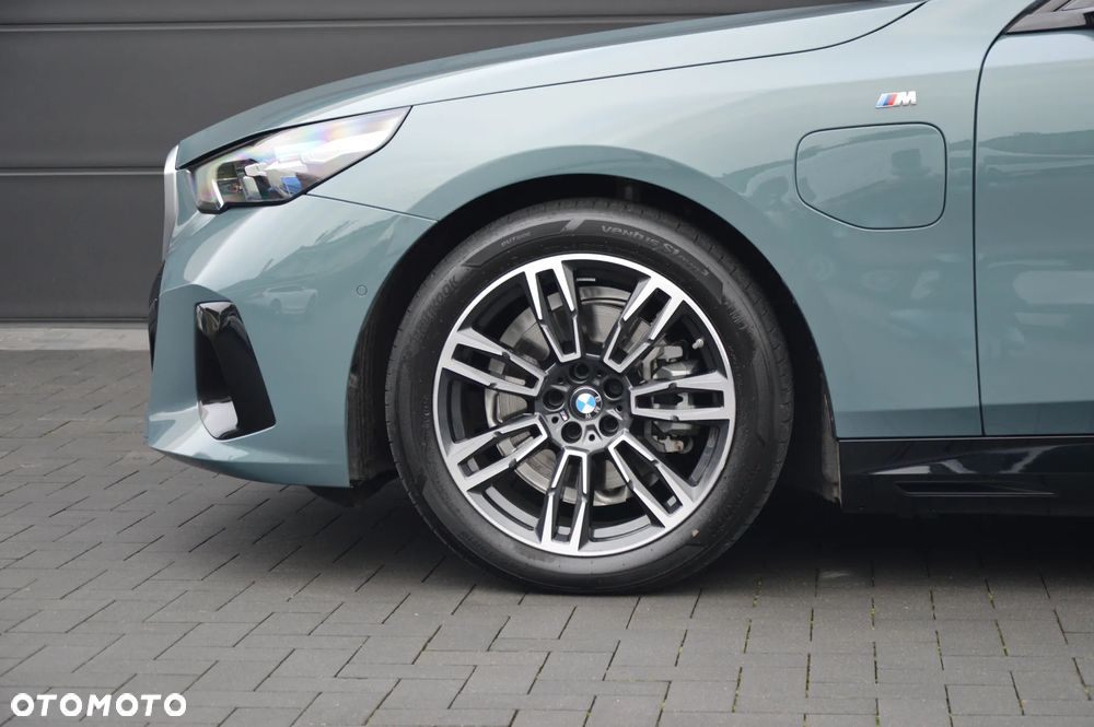 BMW Seria 5 530e - 36