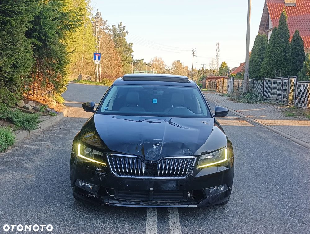 Skoda Superb 2.0 TDI DSG Premium Edition - 20