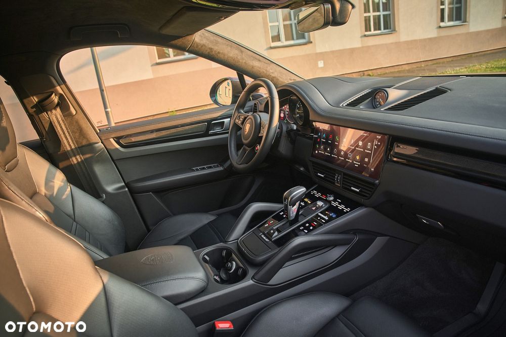 Porsche Cayenne - 25