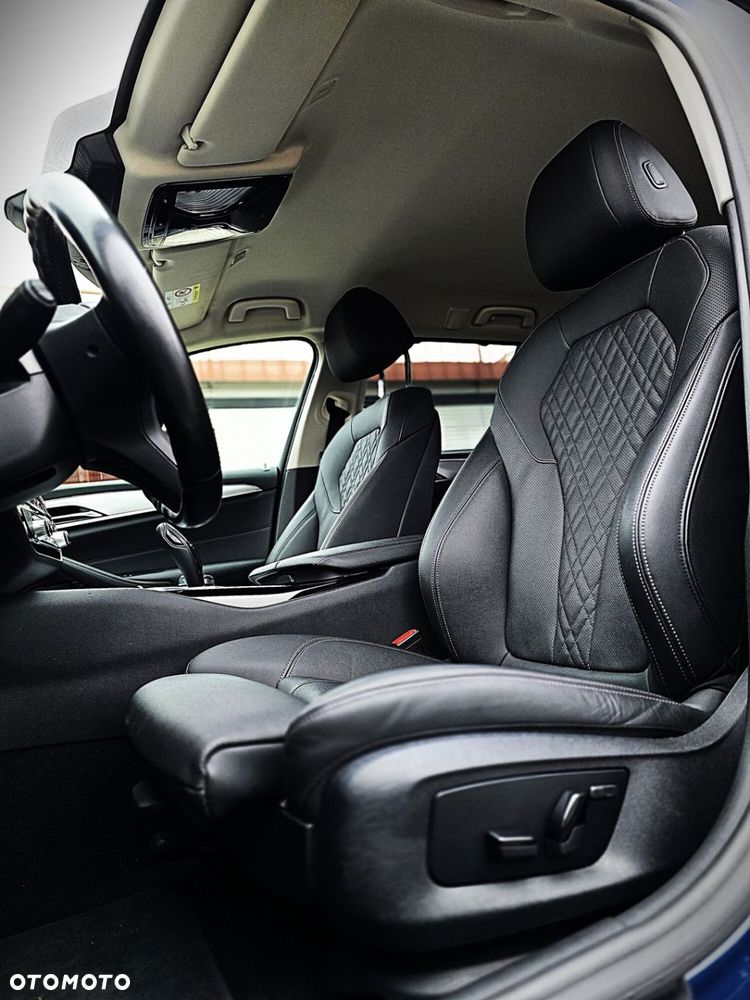 BMW Seria 5 520d xDrive mHEV - 20