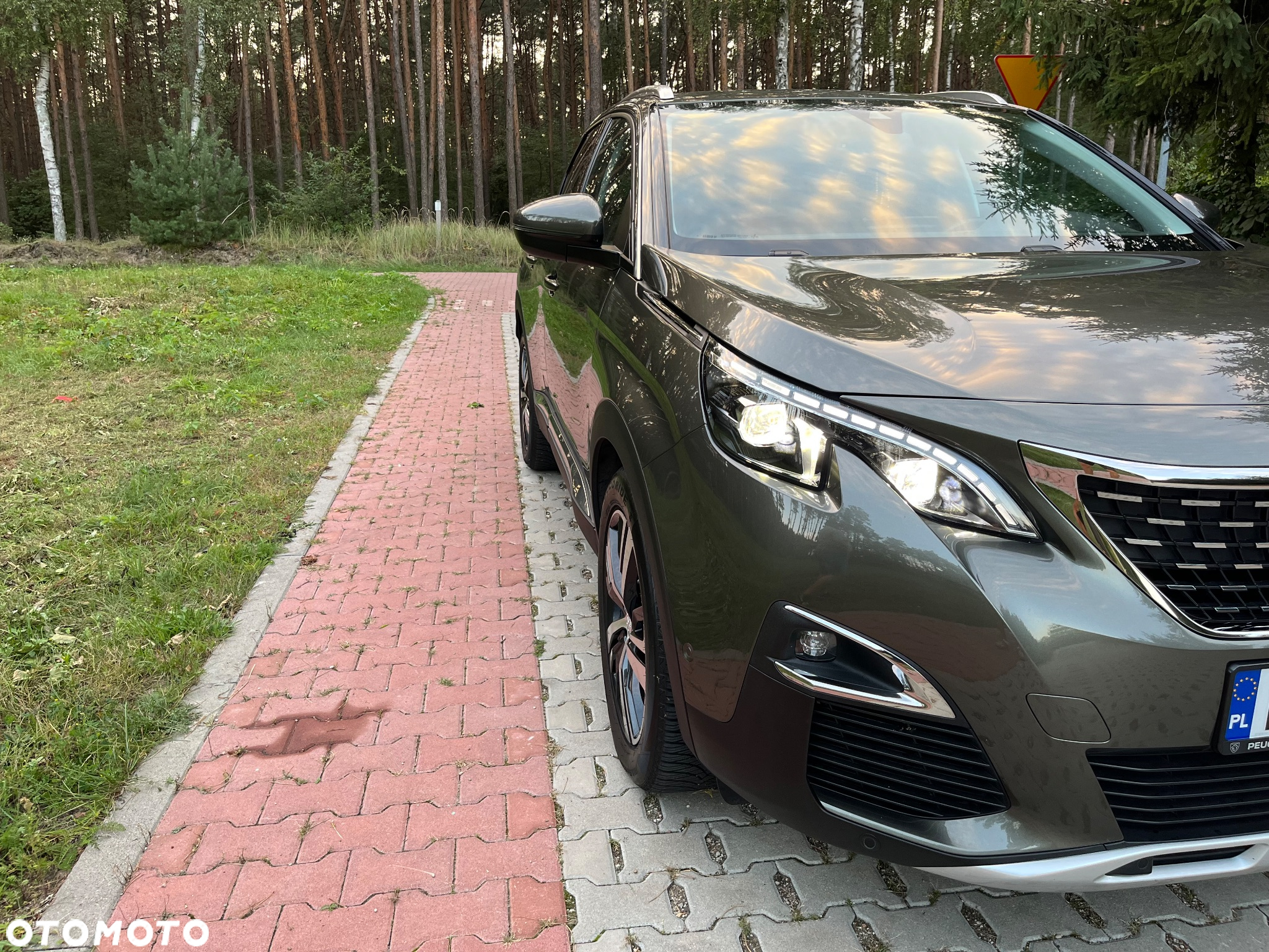 Peugeot 3008 1.2 PureTech Allure Pack S&S - 9
