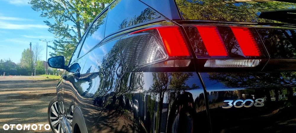 Peugeot 3008 1.5 BlueHDi Allure S&S EAT8 - 23