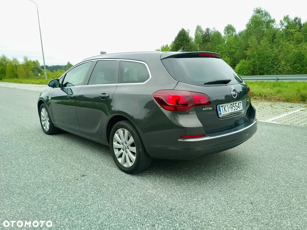 Opel Astra 1.6 CDTI DPF ecoFLEX TourerStart/Stop Exklusiv - 3