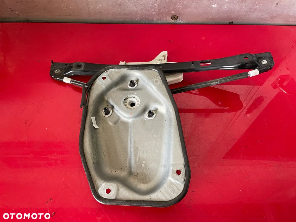 MECHANIZM SZYBY LEWY TYŁ VW GOLF V 5M0839461 - 1