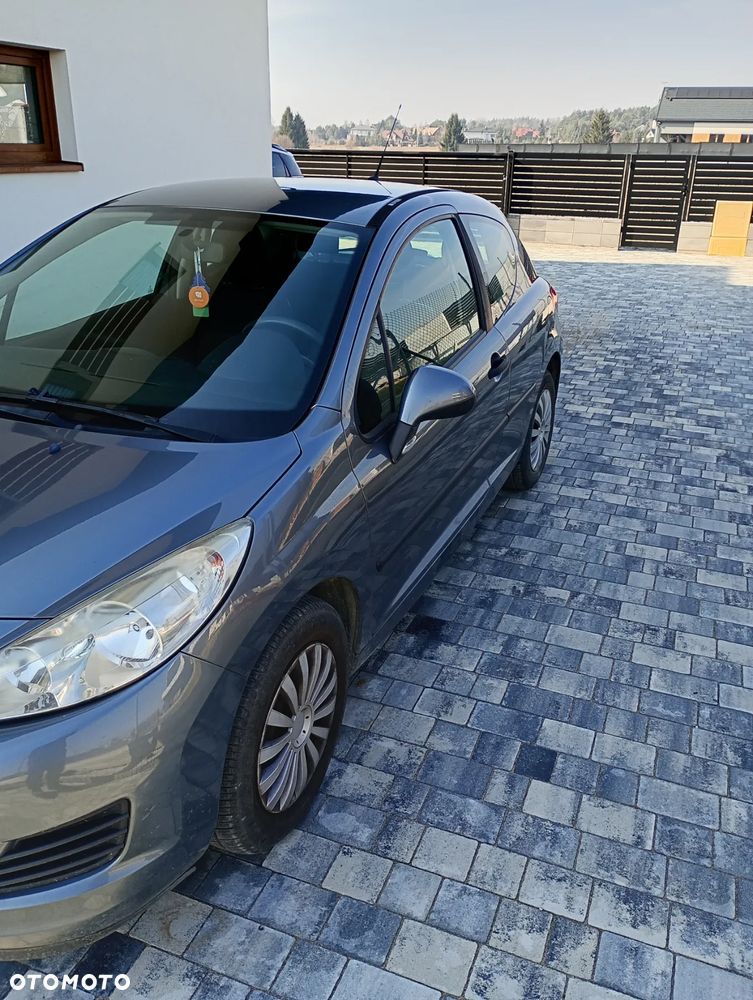 Peugeot 207 1.6 HDi 16V Trendy - 2