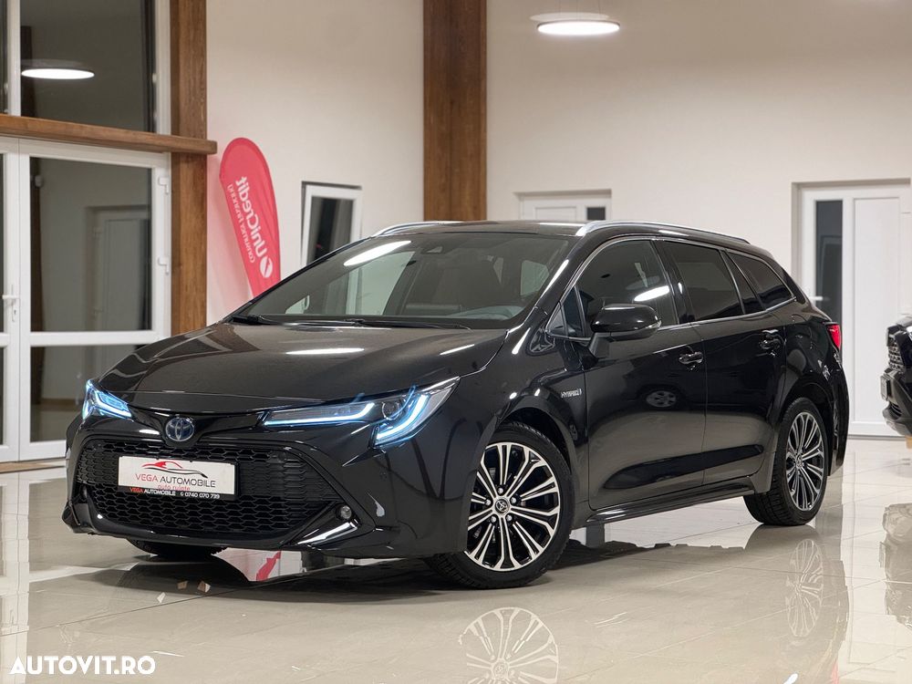 Toyota Corolla 1.8 Hybrid Team Deutschland - 1