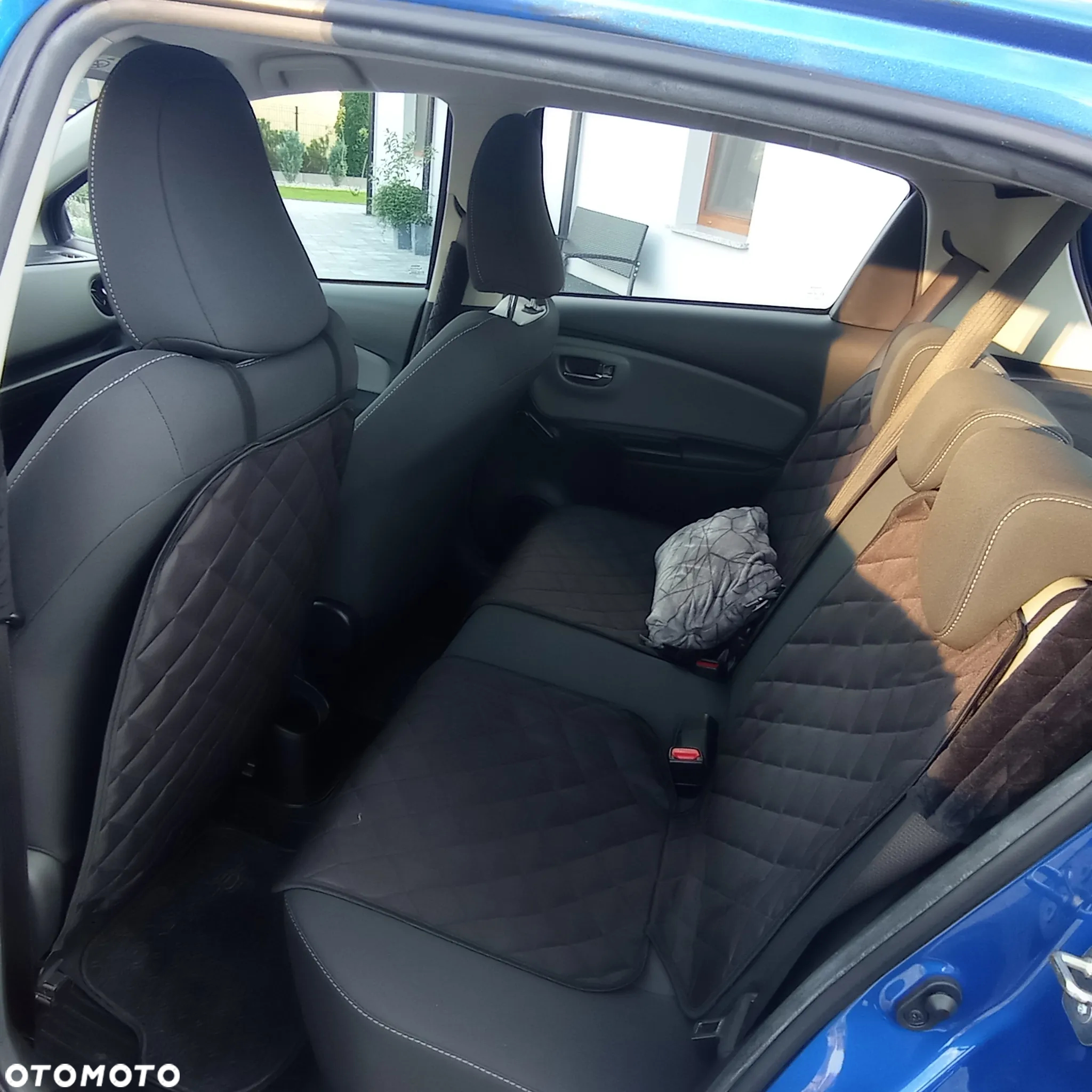 Toyota Yaris 1.5 Premium - 10