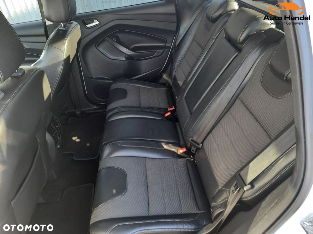 Ford Kuga 1.5 EcoBoost 2x4 Titanium - 28