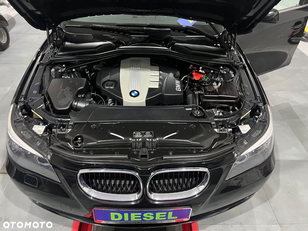 BMW Seria 5 520d Edition Fleet Sport - 13