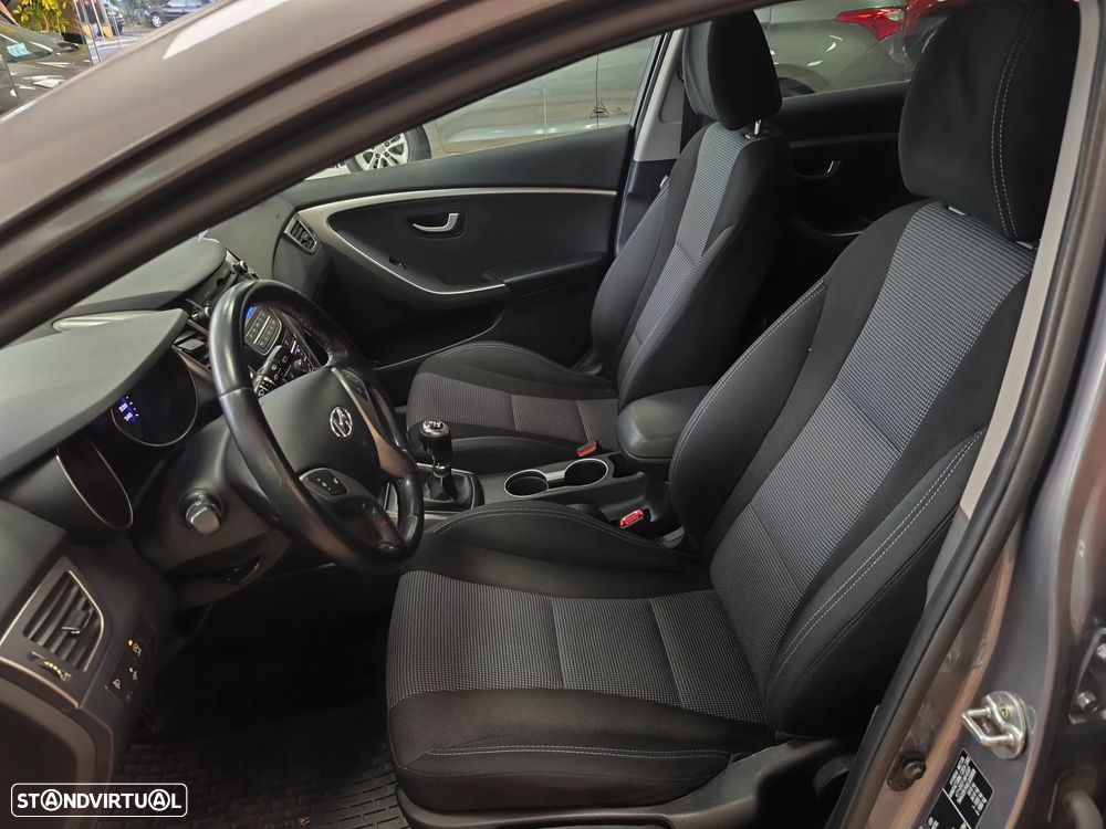 Hyundai i30 CW 1.4 CRDi Classic - 14