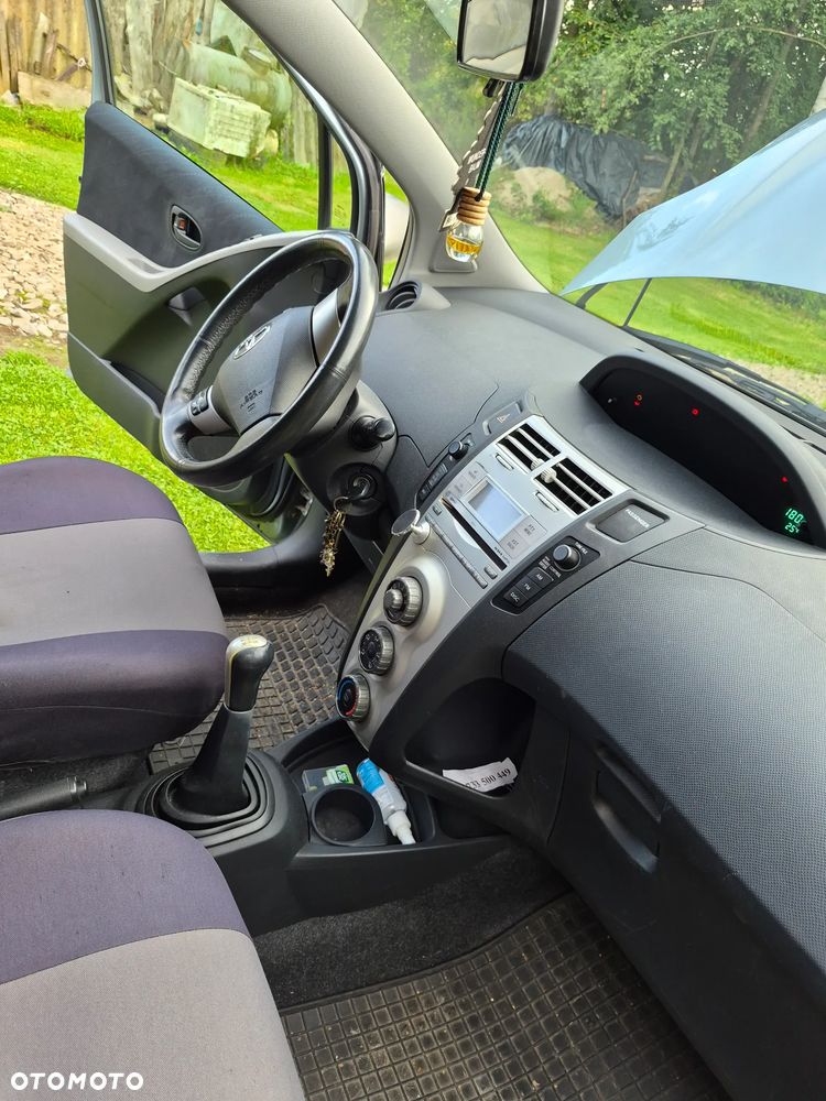 Toyota Yaris 1.3 VVT-i Luna - 9