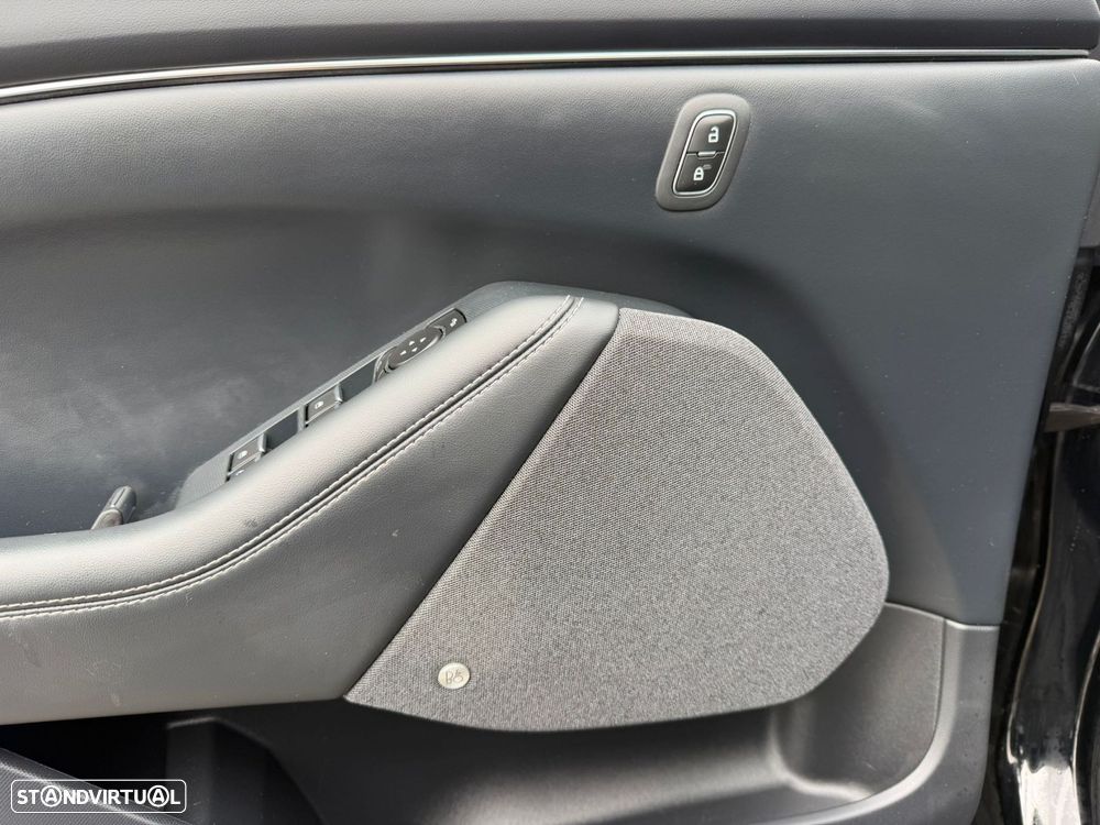 Ford Mustang Mach-E Standard - 30