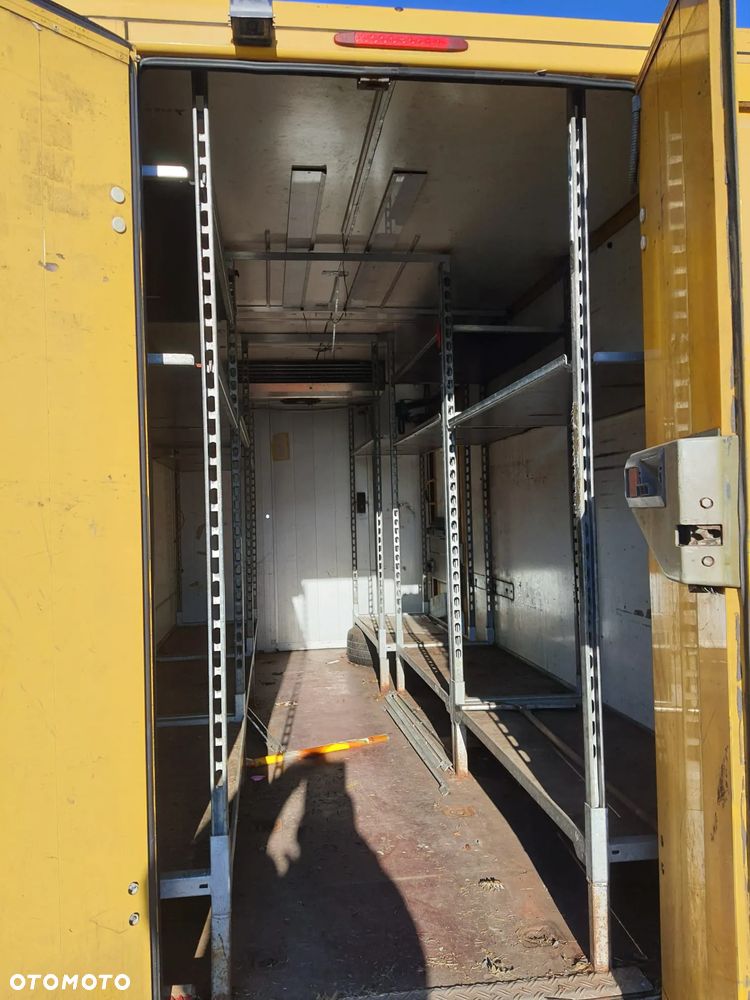 Mercedes-Benz SPRINTER - 4