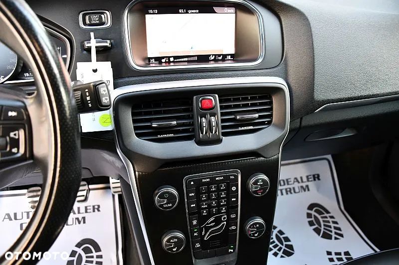 Volvo V40 D3 Drive-E SCR R-Design Momentum - 12