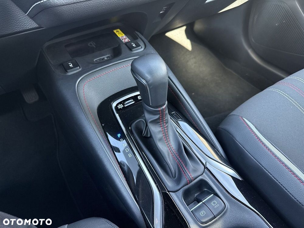 Toyota Corolla 1.8 Hybrid GR Sport - 23