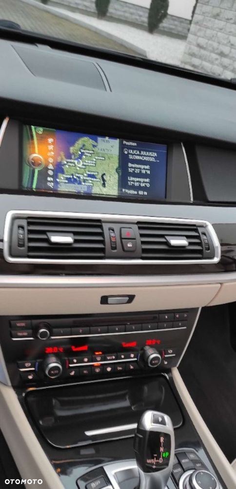 BMW 5GT - 25