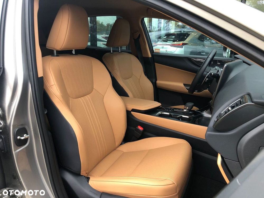 Lexus NX - 28