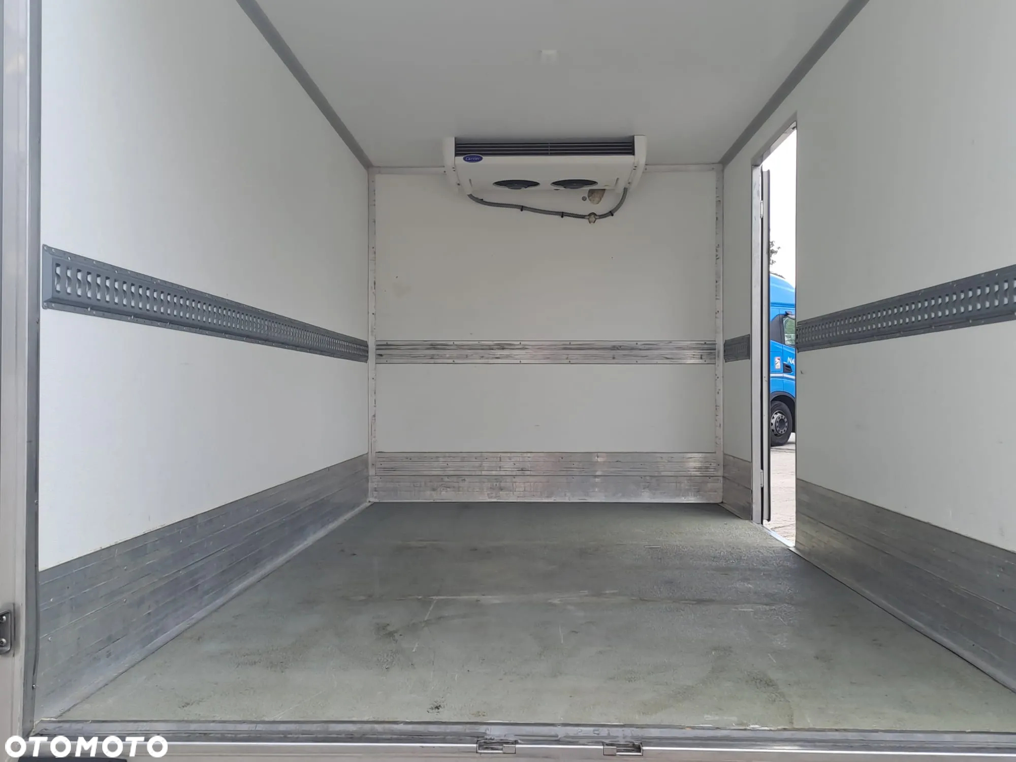 Iveco Daily 50C18 bliźniak  Izoterma 8EP  Full Led - 14