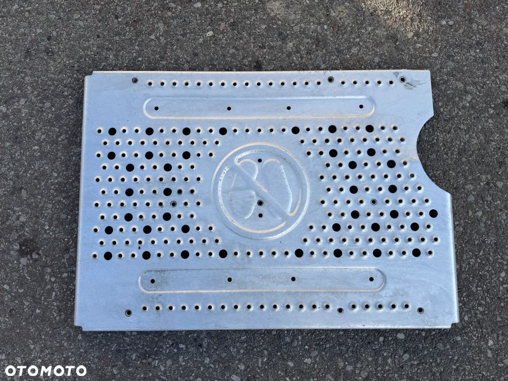 Blacha Osłona Katalizatora Tłumika Ford F-Max 500 Euro 6 CC46 5K277 BB - 1