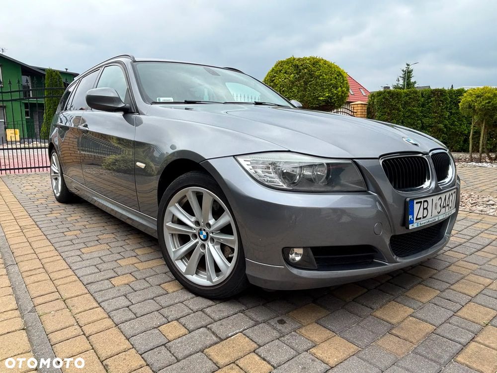 BMW Seria 3 318i - 1