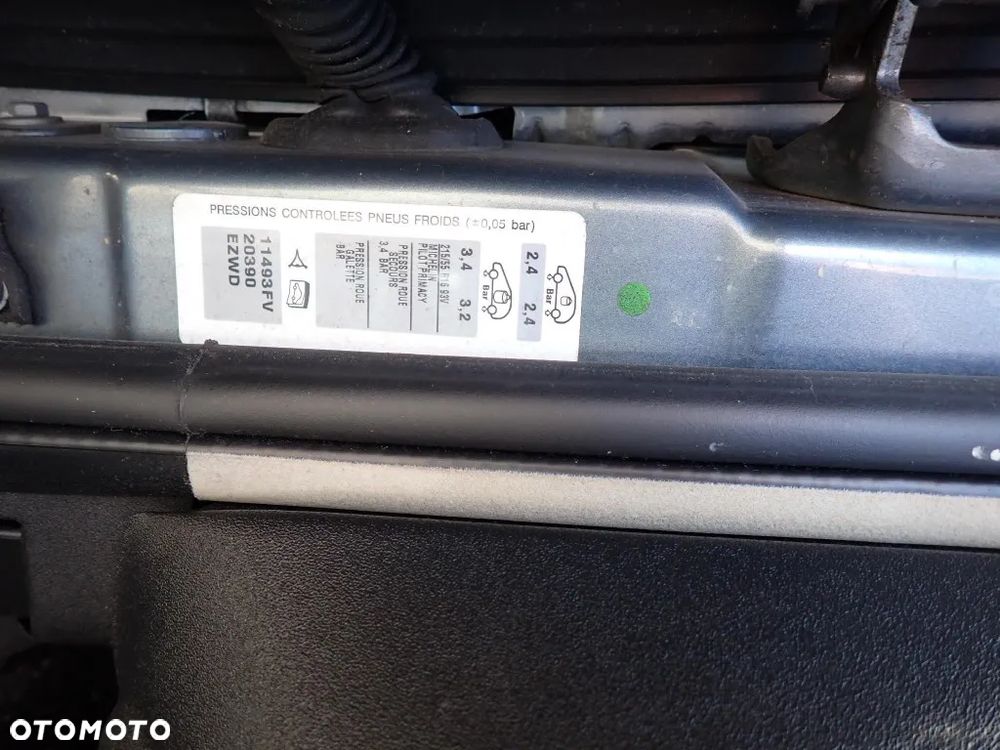 CZĘŚCI - Citroen C4 Picasso I 1,6HDI 80Kw 109KM 9HZ 5B lakier EZWD 2008r. INDEX - 9558 - 13