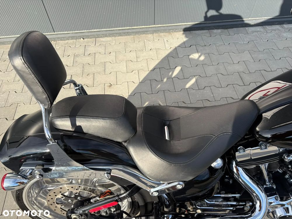 Harley-Davidson FXSB Breakout - 16