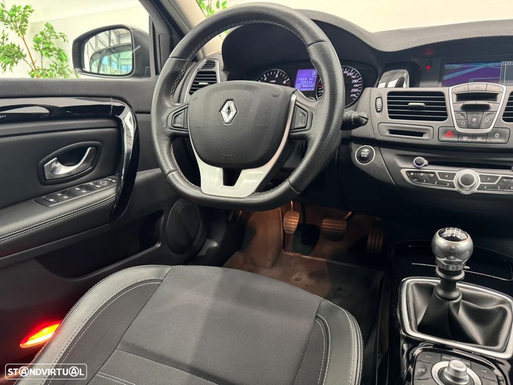 Renault Laguna ENERGY dCi 130 FAP Start & Stop Bose Edition - 21