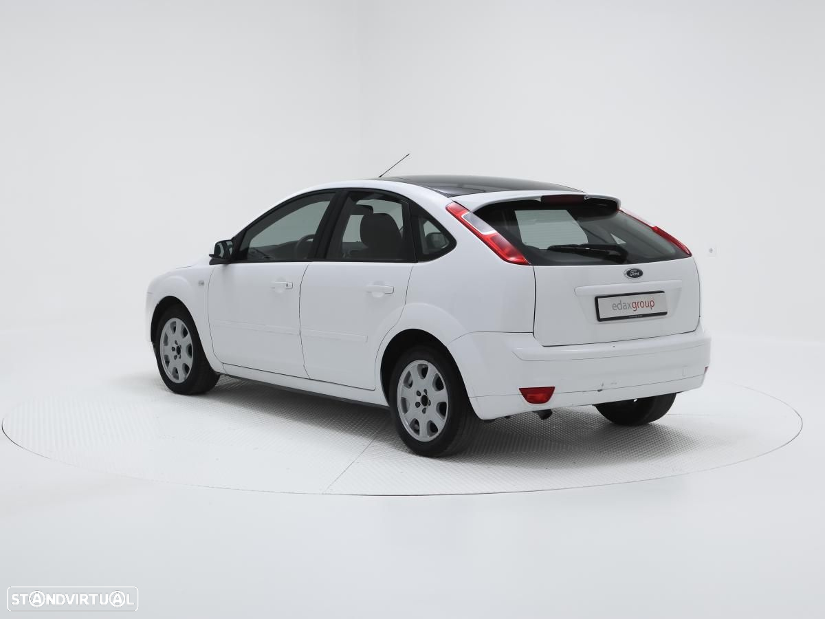 Ford Focus 1.8 TDCi Ambiente - 4