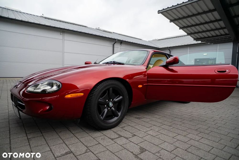 Jaguar XK8 4.0 - 41