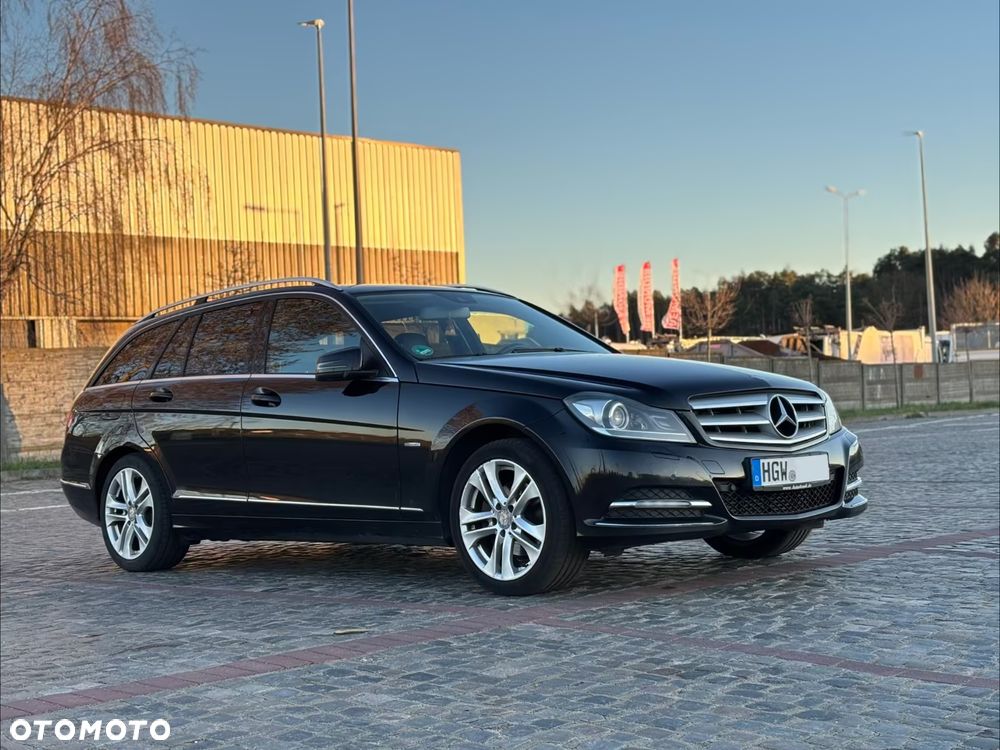 Mercedes-Benz Klasa C 250 CDI BlueEff 4-Matic Avantgarde - 1