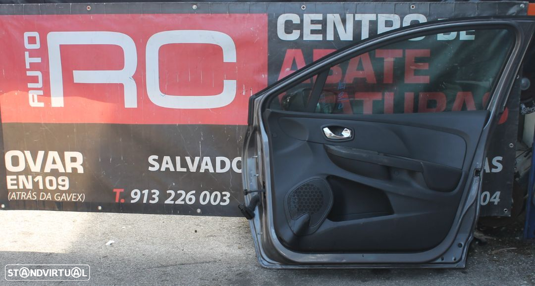 Porta da Frente do Lado Esquerdo Renault Clio IV - 2