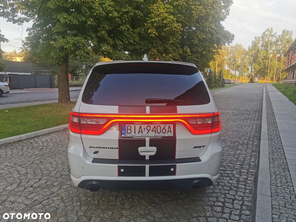 Dodge Durango 6.4 SRT - 11