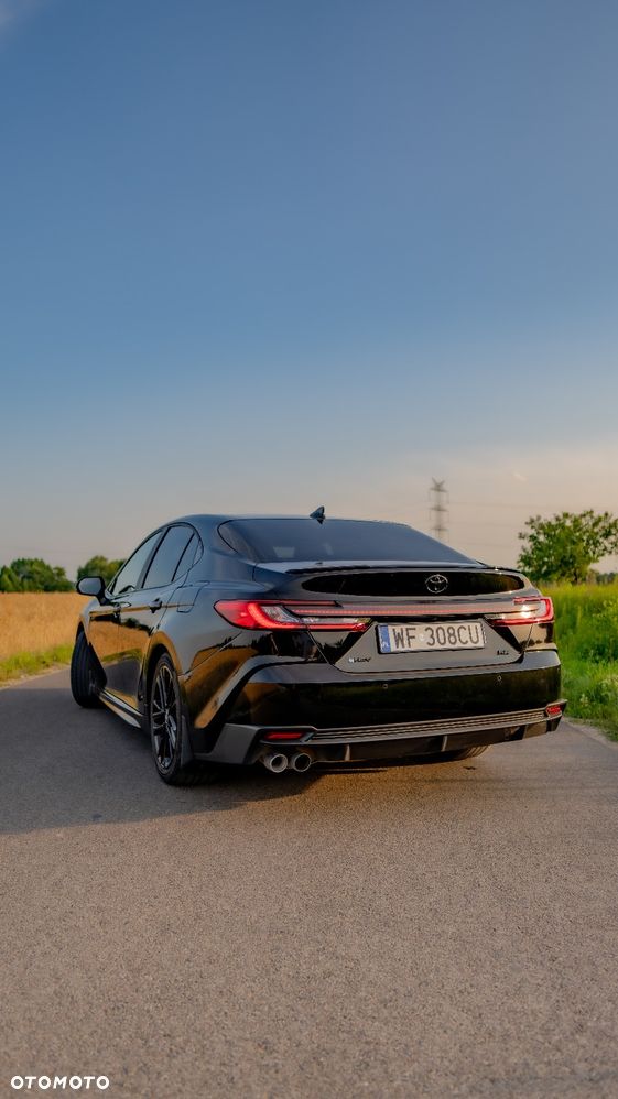 Toyota Camry - 13