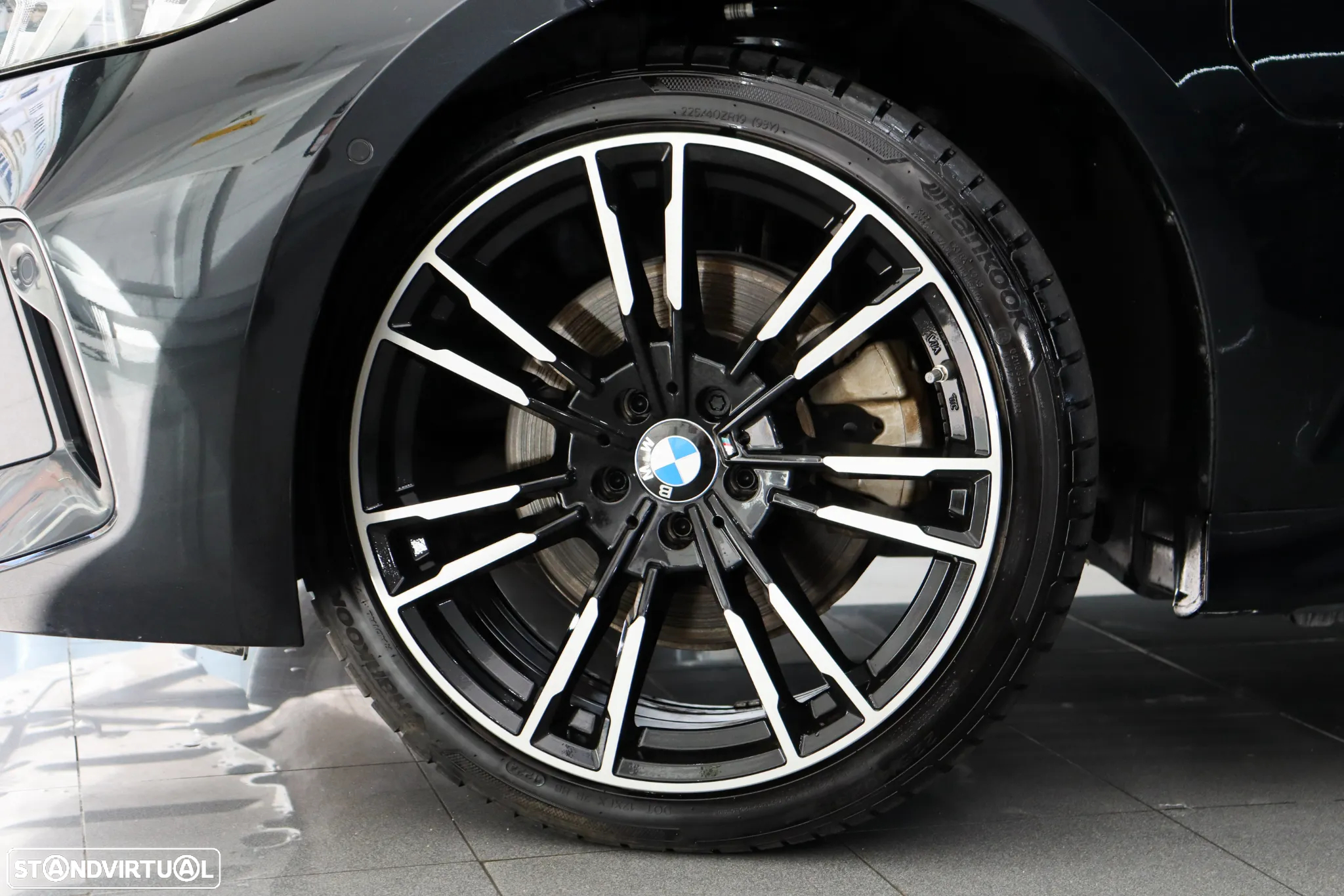 BMW 320 e Touring Pack Desportivo M Auto - 9