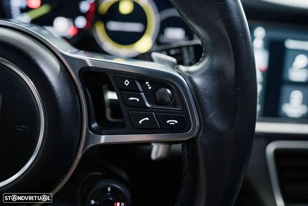 Porsche Panamera 4 E-Hybrid Platinum Edition - 27