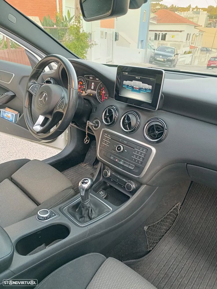 Mercedes-Benz A 180 d - 6