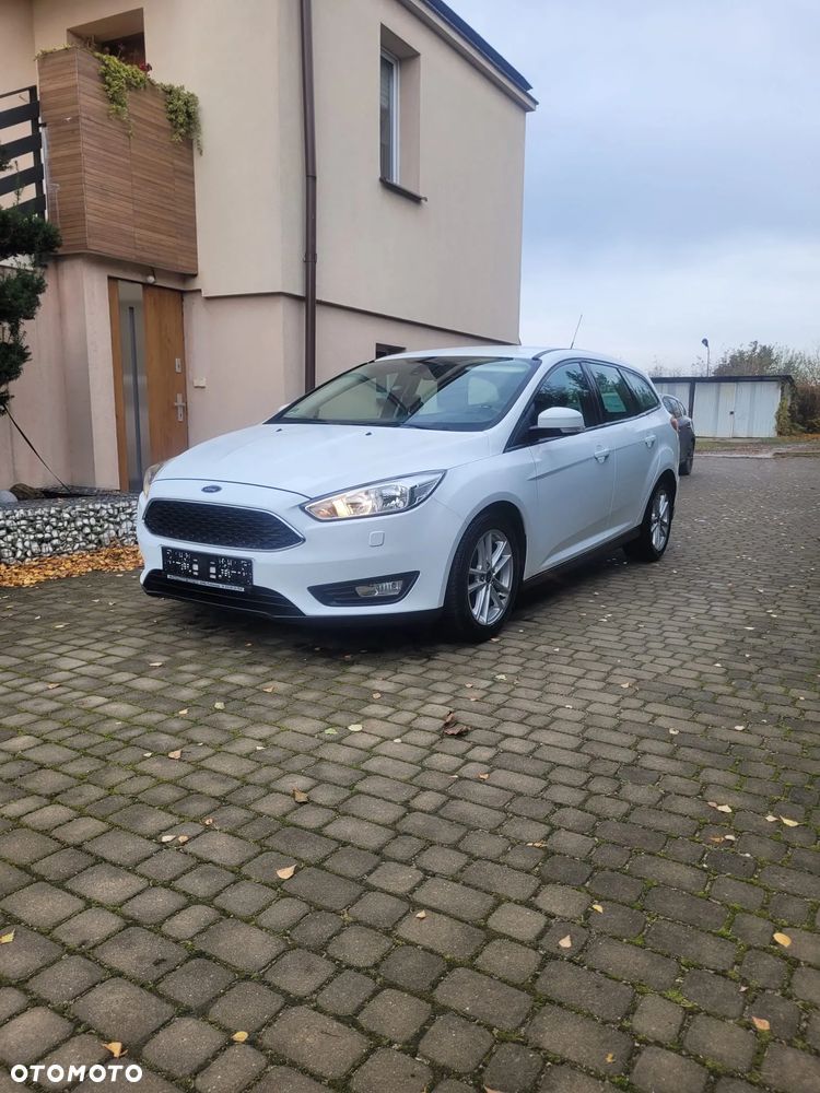 Ford Focus ver-1-5-ecoblue-start--stopp--system-active - 2