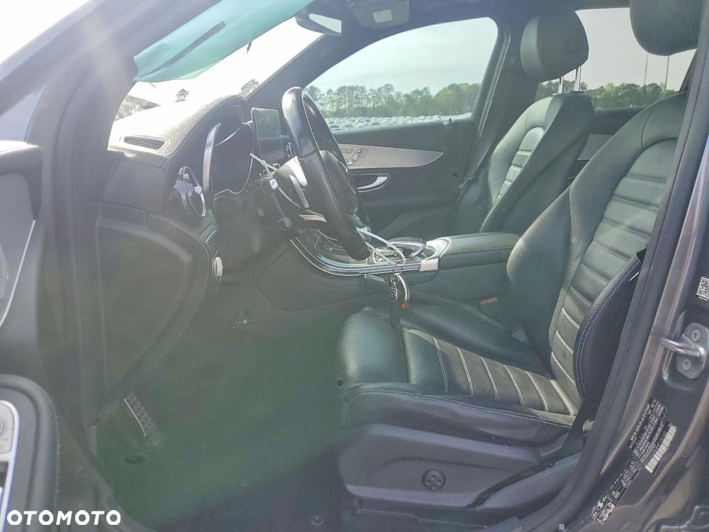 Mercedes-Benz GLC AMG 43 4Matic 9G-TRONIC - 8