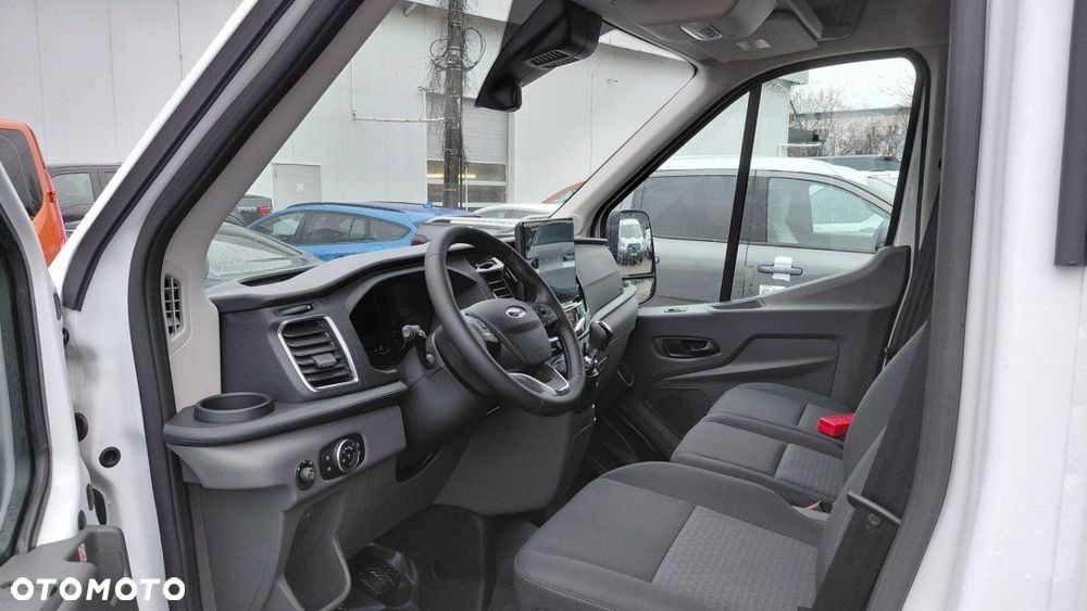 Ford Transit - 9