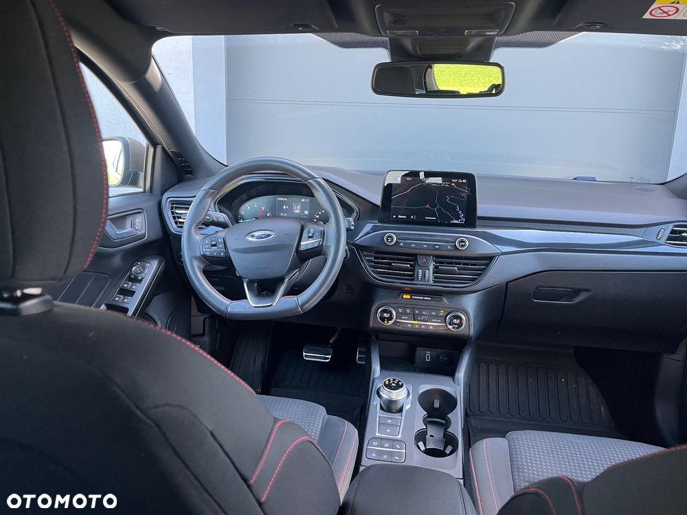 Ford Focus 1.5 EcoBoost ST-Line - 11