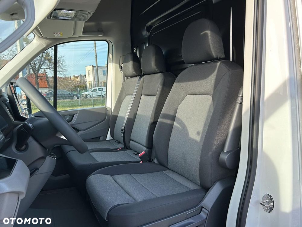 Volkswagen Crafter 35 Furgon LONG/L5H3, 2.0BiTDI 177KM, 4490mm, Wysoki dach, r.o. 4490 - 16