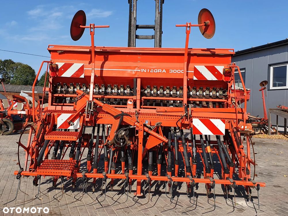 Kuhn KUHN Integra 3000 - 3