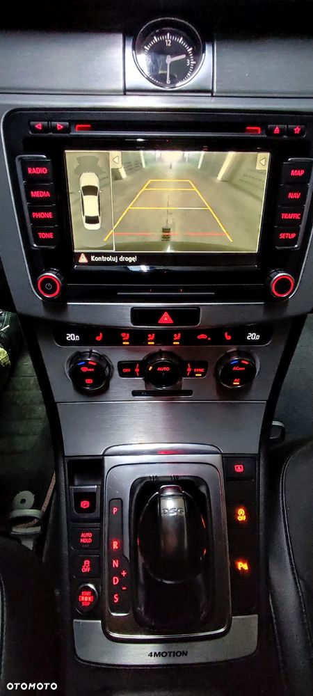 Volkswagen Passat 2.0 TDI 4Mot Highline DSG - 22