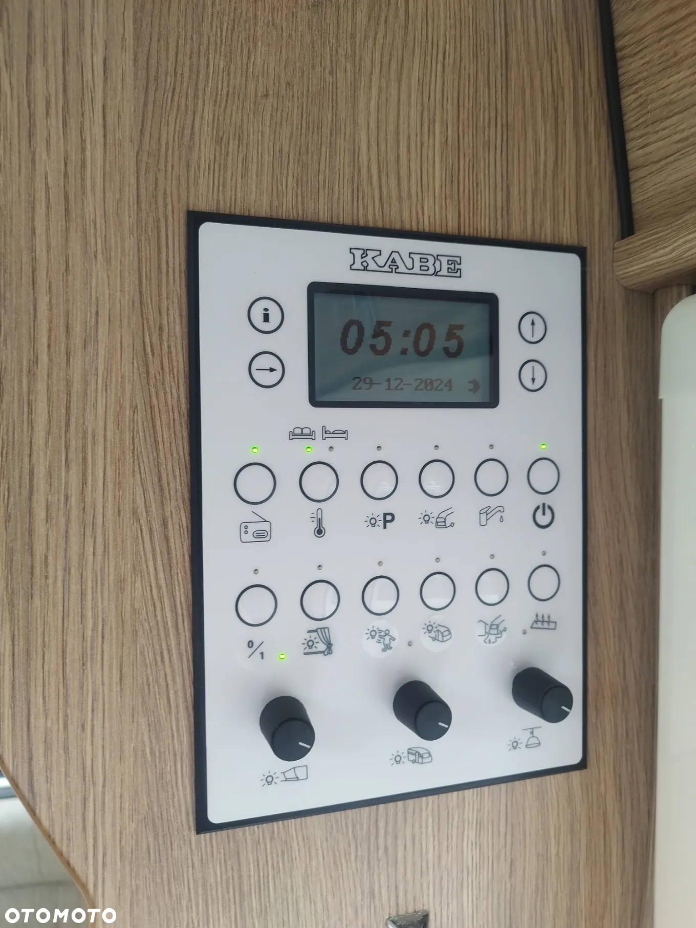 Kabe Kabe Royal 560 GLE - 25