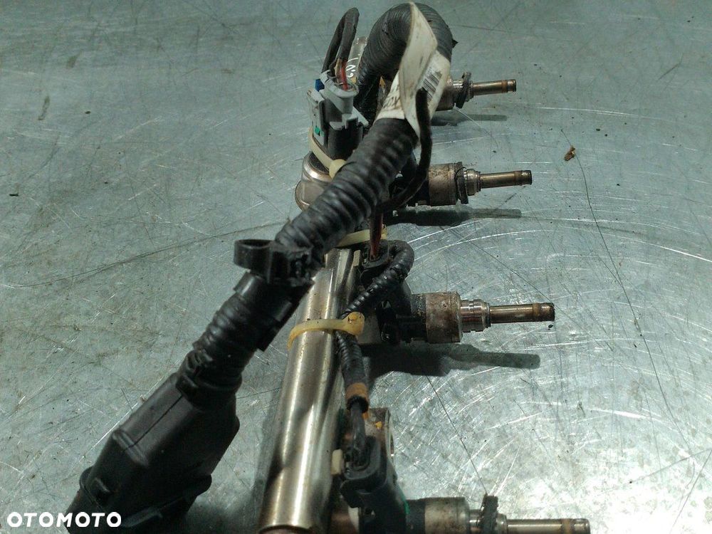 LISTWA WTRYSKOWA HYUNDAI SONATA IV 35340-2G740 2.0 T GDI - 10